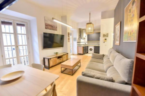 New! Contemporary with pool and parking included, Seville